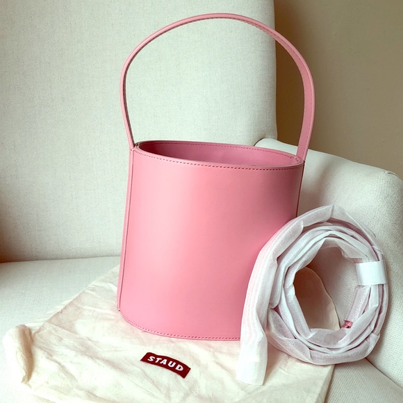 STAUD Handbags - Staud “Bisset” bucket bag in pink.